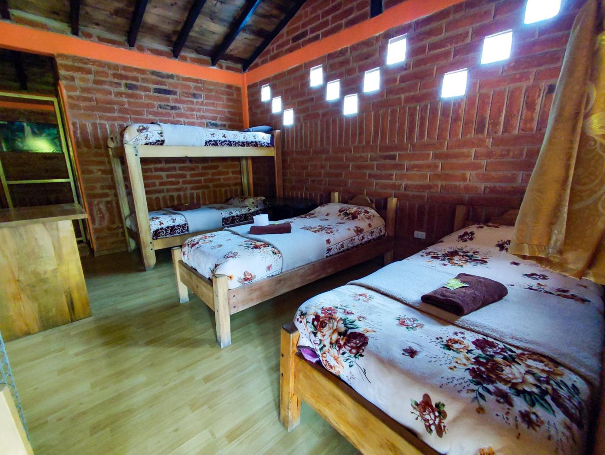 Hostal Cloud Forest Chugchilan ภายนอก รูปภาพ